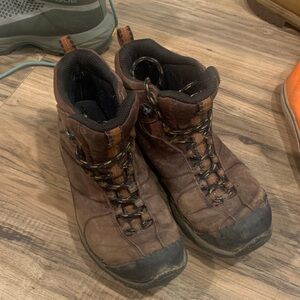 Patagonia Brown Hiking Boots Goretex vibram